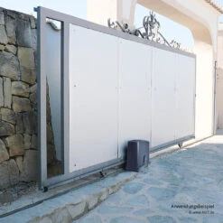 SOMMER Schiebetorantrieb RUNner Plus -Geschäfte s11814 00001 sommer schiebetorantrieb runner plus anwendungsbeispiel